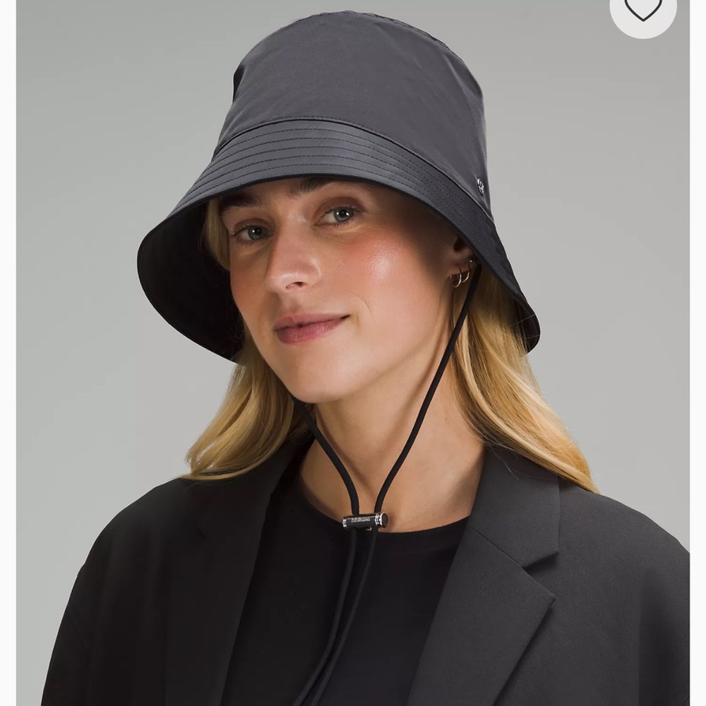 LULULEMON - Nylon Bucket Hat